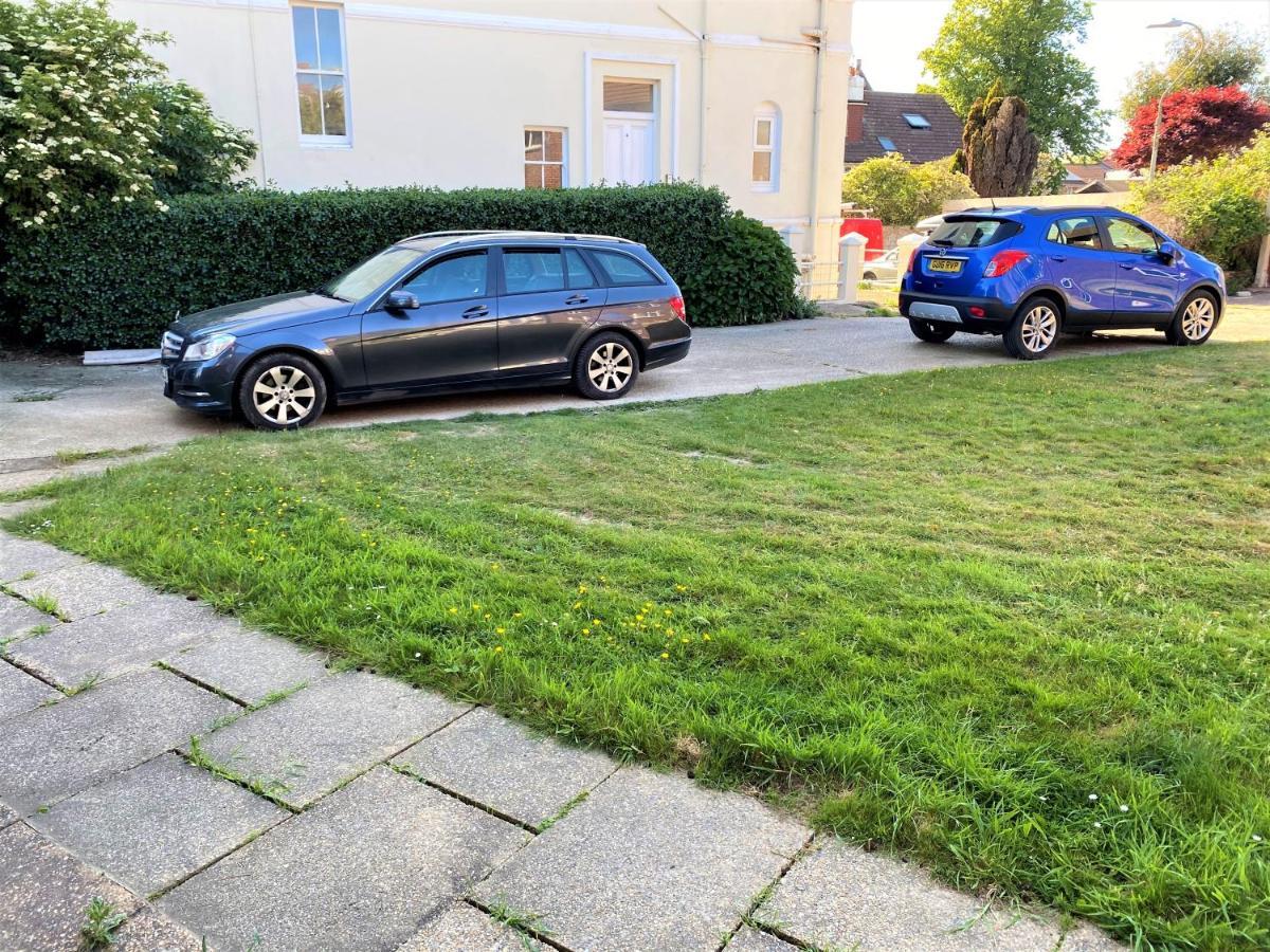 Luxury Suntrap In Private Complex St Leonards Apartment Hastings Exterior photo